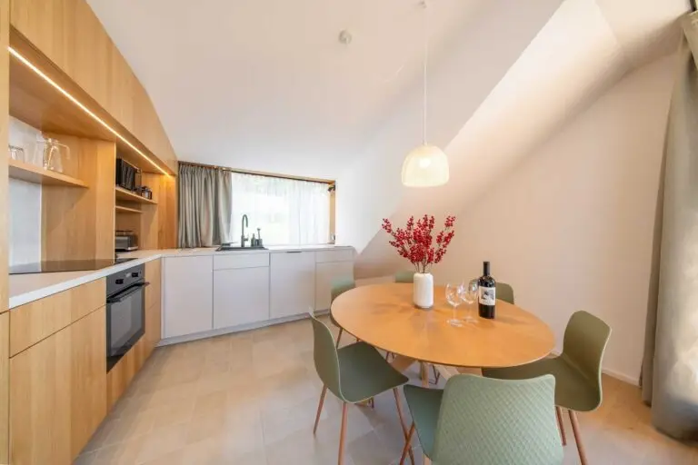 Family-residence-3br (3)